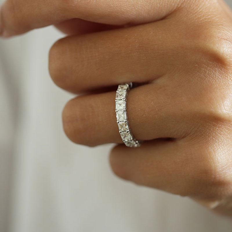 Stunning Women's 4PC Stackable Wedding Band Set In Sterling Silver
