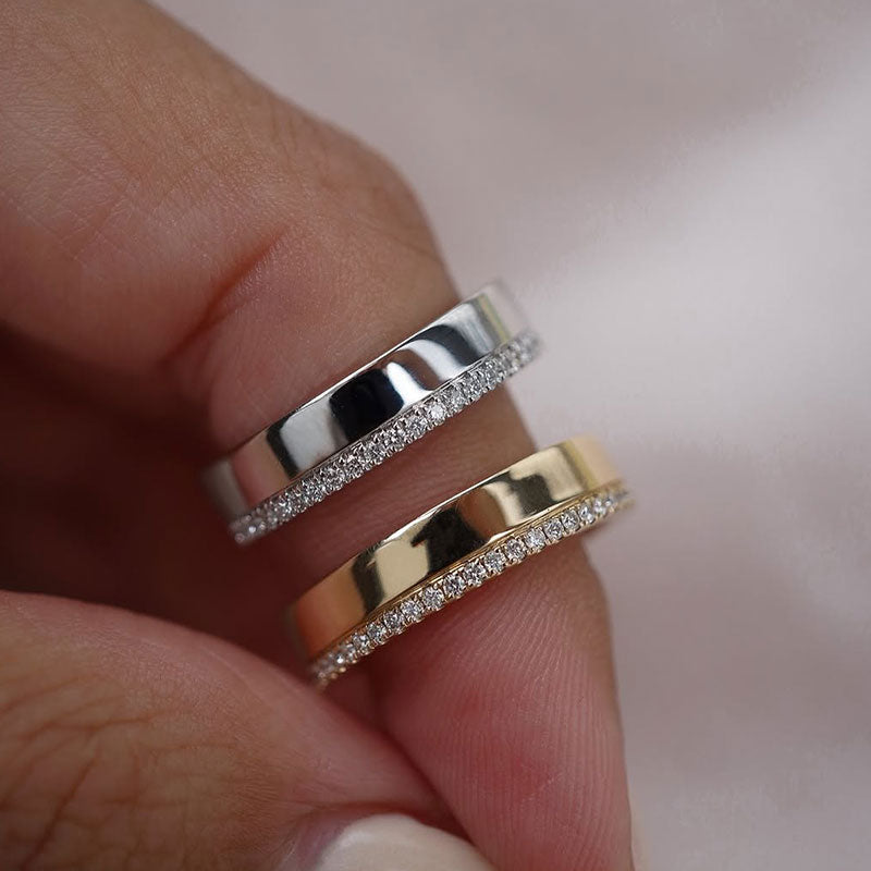 Fashion Yellow Gold Round Cut Wedding Band In Sterling Silver