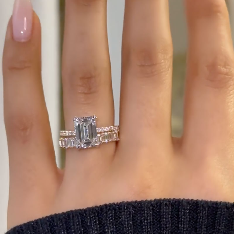 Ahabobo Luxurious Emerald Cut Wedding Ring Set In Sterling Silver