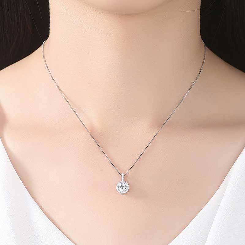 1.0Ct Sterling Silver Classic Round Cut Women's Pendant Necklace
