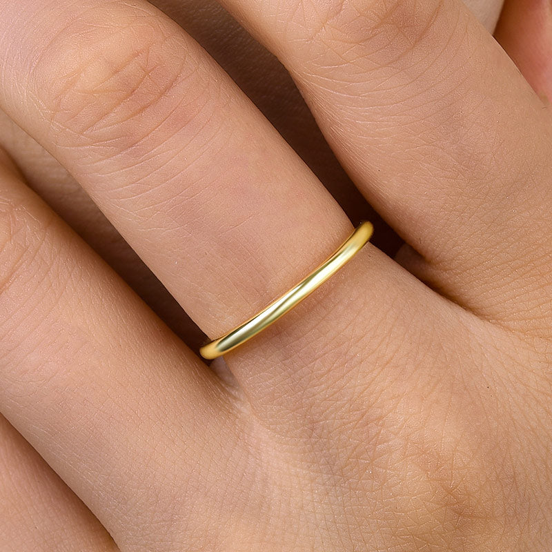 Simple Wedding Band For Women In Sterling Silver