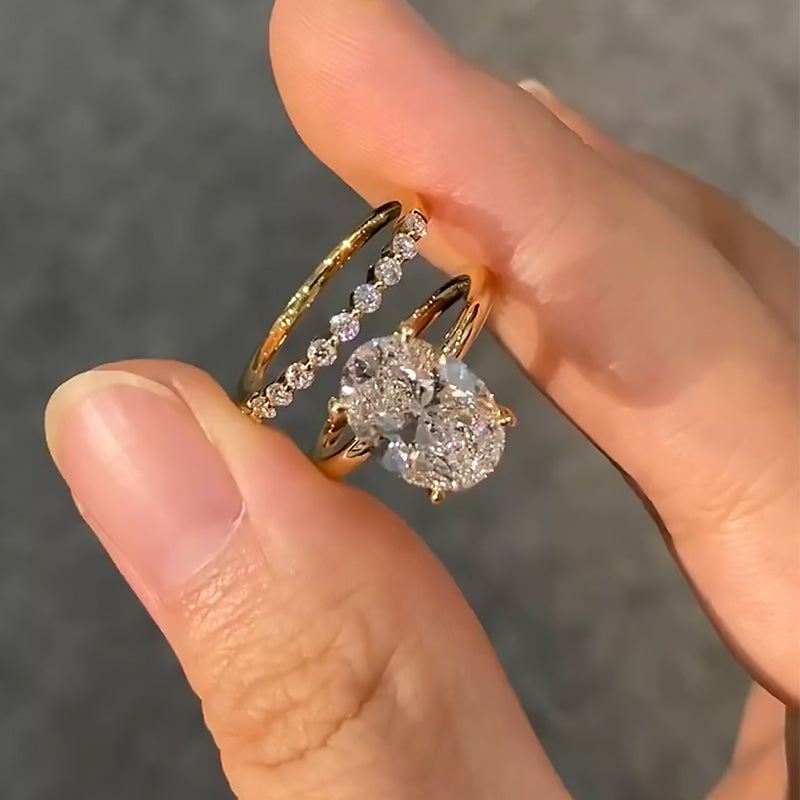 Solitaire 5.5Ct Oval Cut Yellow Gold Wedding Ring Set With Round Cut Wedding Band