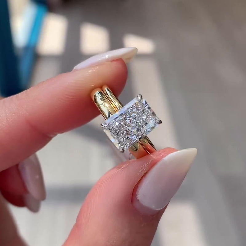 Ahabobo Classic 4.5 CT Radiant Cut Wedding Ring Set