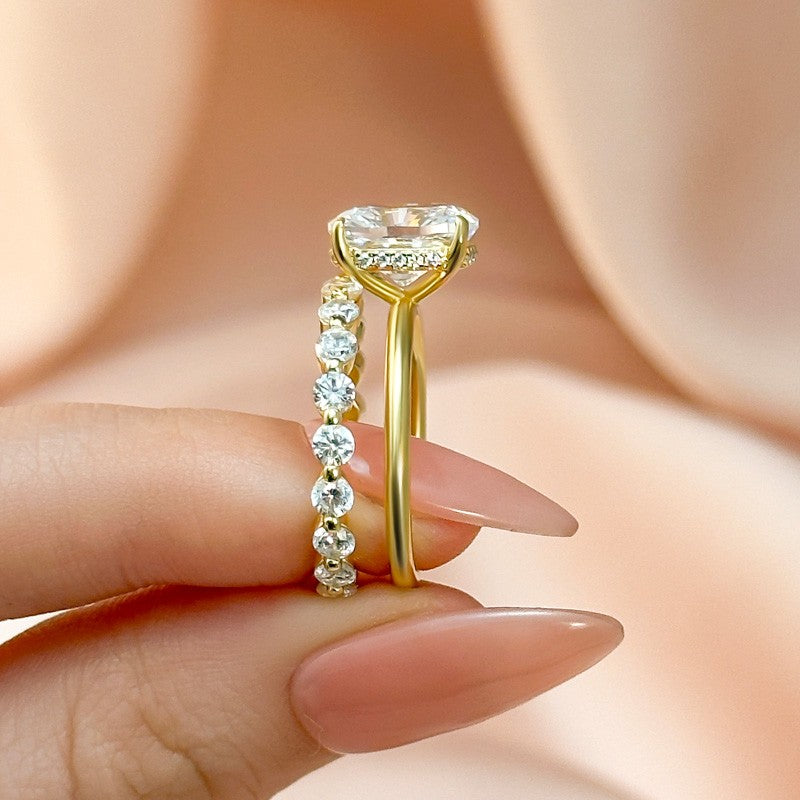 4.0 Carat Cushion Cut Yellow Gold Wedding Ring Set With Eternity Round Cut Wedding Band