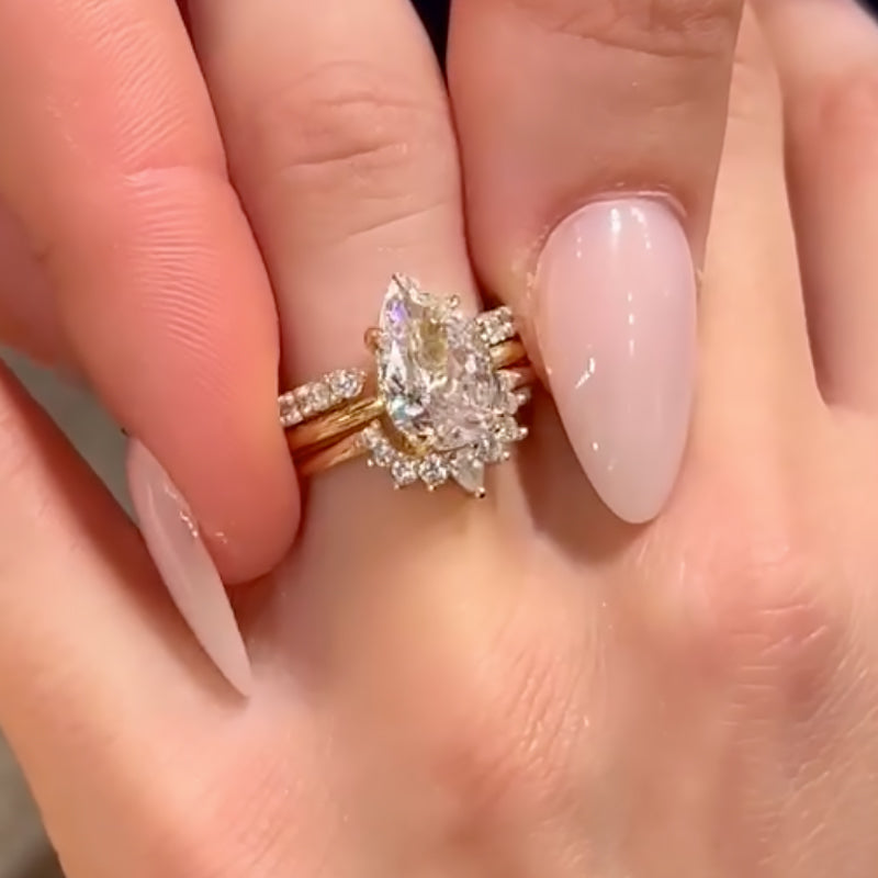 Ahabobo 3PC Vintage Pear Cut Wedding Ring Set With Crown-Shaped Wedding Band