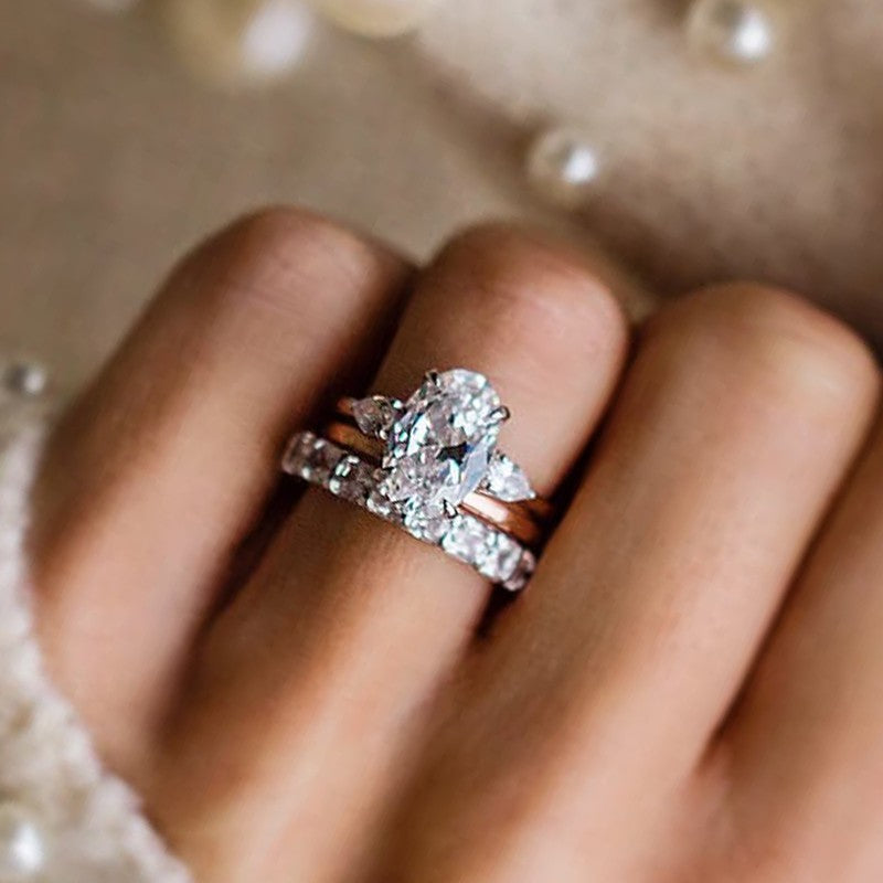 3PC 4.0Ct Oval Cut Three Stone Wedding Ring Set With Classic Wedding Bands