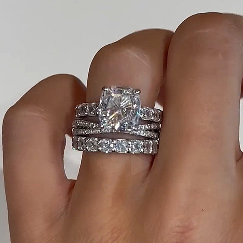 Ahabobo Noble Crushed Ice Cushion Cut 3PC Ring Set For Women