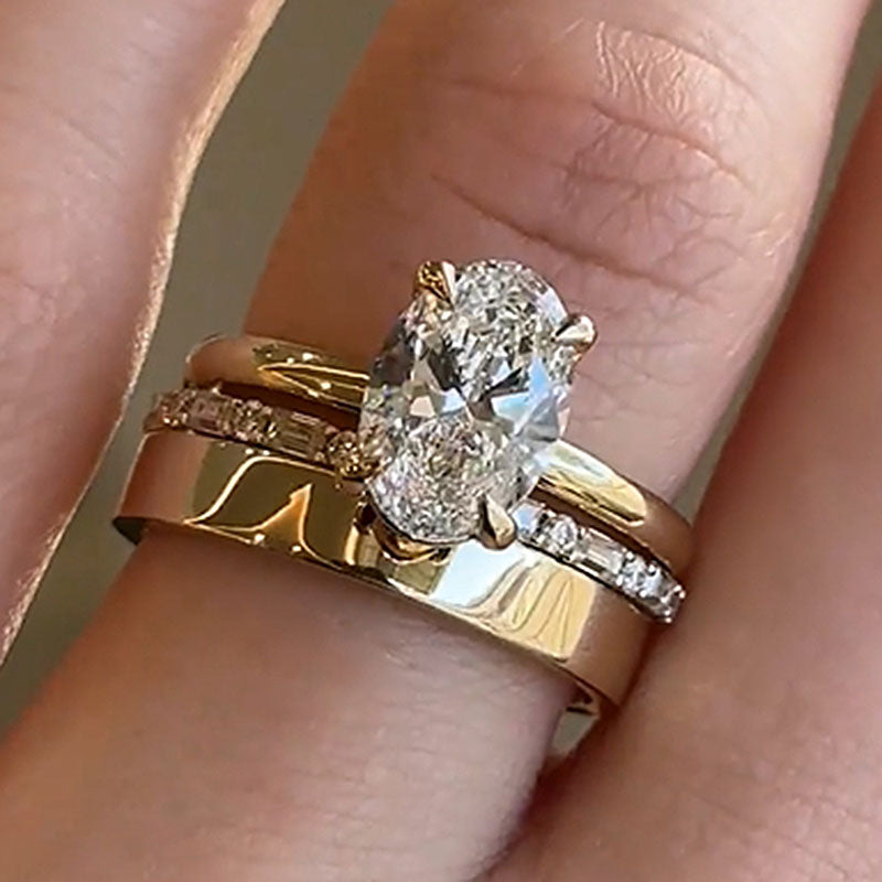 Ahabobo Classic Yellow Gold Oval Cut Wedding Ring Set