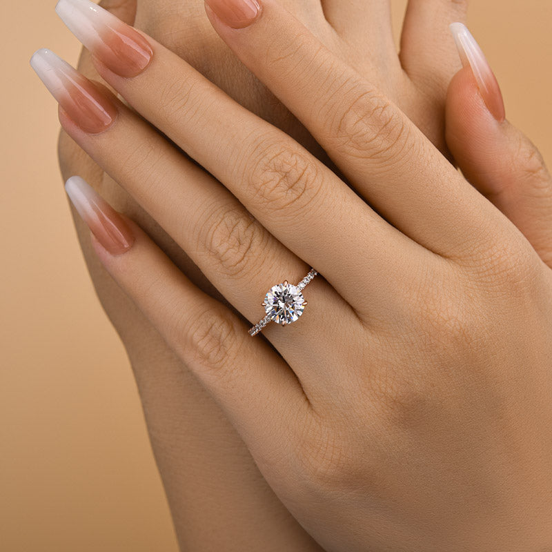 Classic Round Cut Engagement Ring for Her 4 prong In Sterling Silver