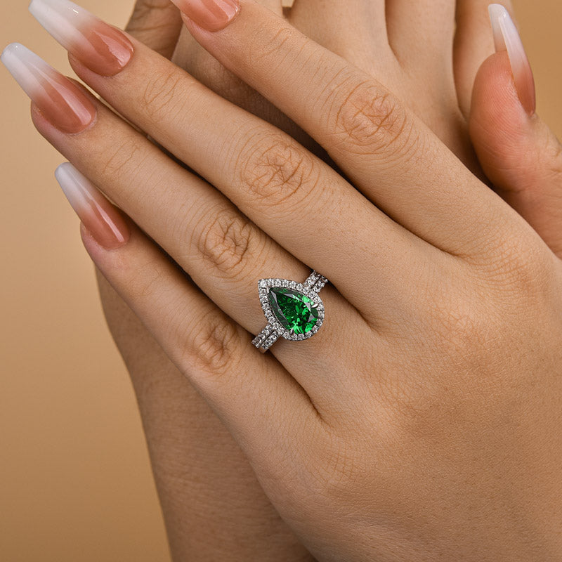 Simple 2.2 Carat Emerald Green Halo Pear Cut Wedding Set In Sterling Silver