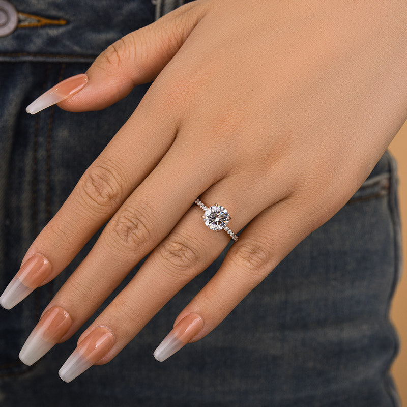 Classic Round Cut Engagement Ring for Her 4 prong In Sterling Silver