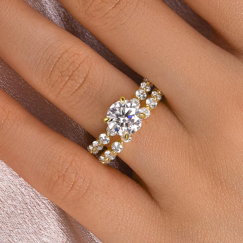 Ahabobo Classic Moissanite 2.0 Carat Round Cut Wedding Ring Set With Eternity Wedding Band