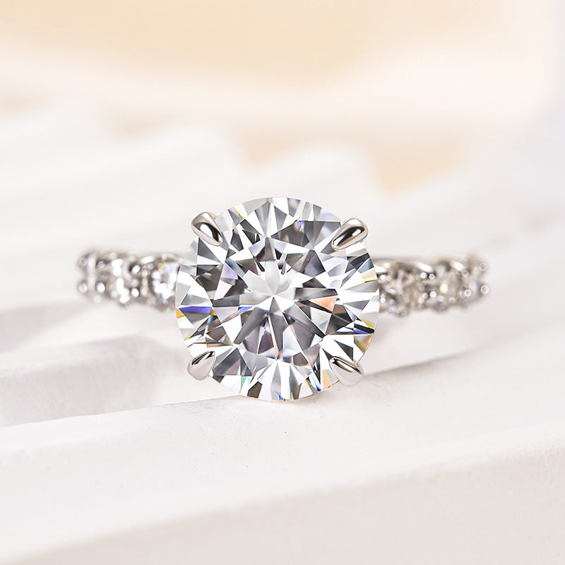 Ahabobo Moissanite 4.0 Carat Round Cut Engagement Ring In Sterling Silver