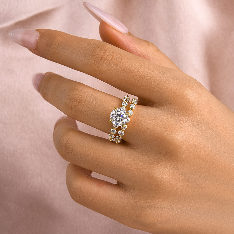 Ahabobo Classic Moissanite 2.0 Carat Round Cut Wedding Ring Set With Eternity Wedding Band
