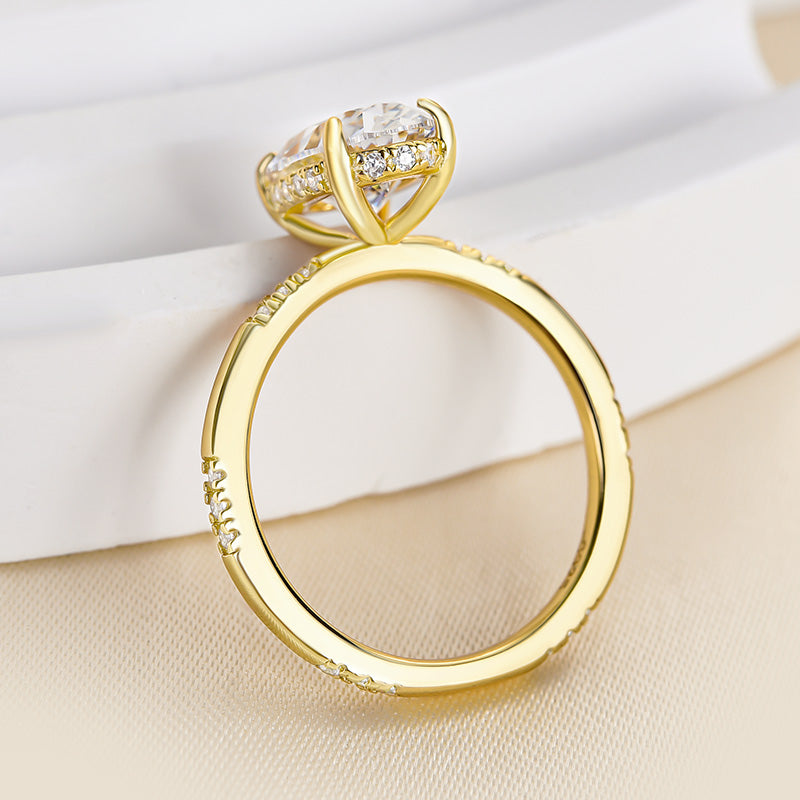 Lovely Yellow Gold Oval Cut Engagement Ring In Sterling Silver