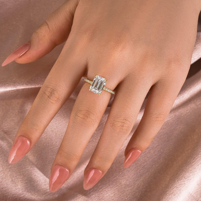 Ahabobo Moissanite 3.5 Carat Emerald Cut Engagement Ring