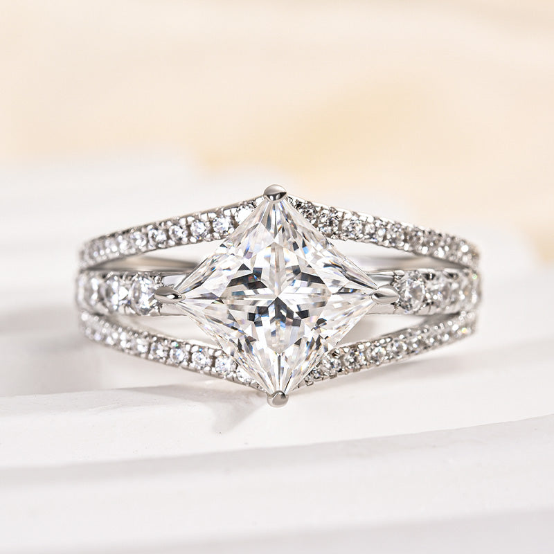 Ahabobo Moissanite Special 2.0 Carat Square Princess Cut Engagement Ring