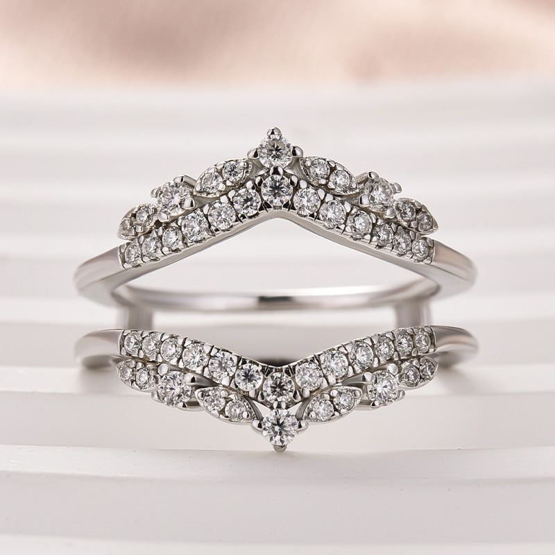 Ahabobo Exclusive Moissanite Round Cut Jacket Wedding Band For Women In Sterling Silver