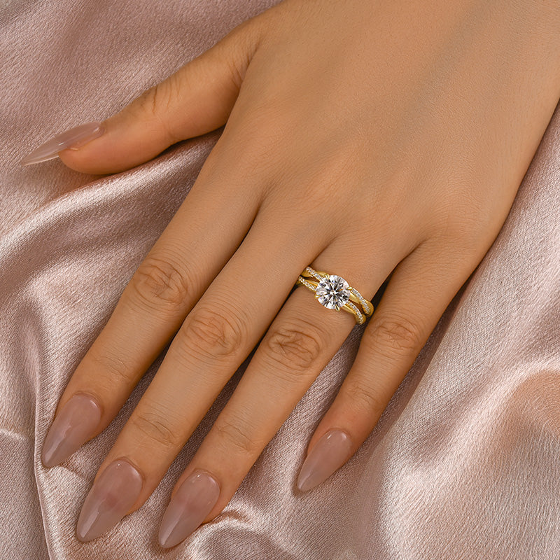 Ahabobo Moissanite Twist 2.0 Carat Round Cut Wedding Ring Set In Sterling Silver