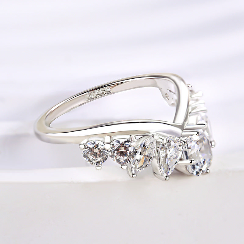 Fashion Design Asscher Cut Wedding Band
