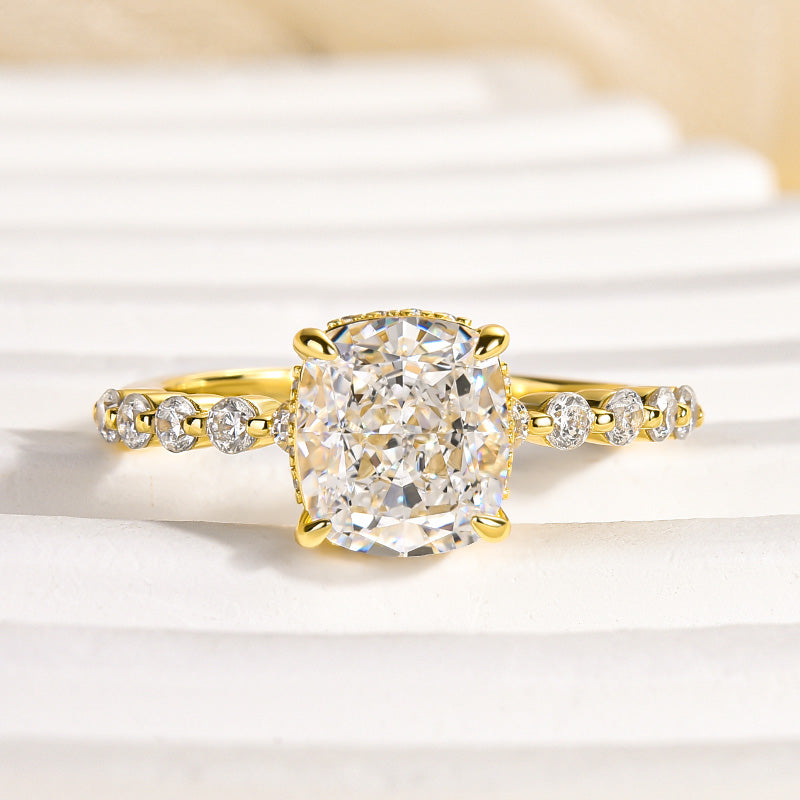 Exquisite 2.0 Carat Cushion Cut Engagement Ring In Sterling Silver