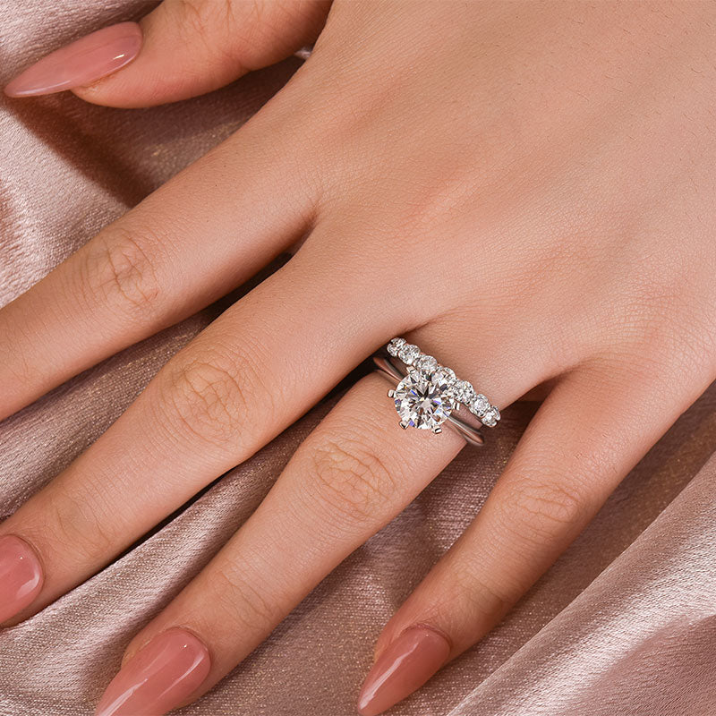 Moissanite 2.0 Carat Round Cut Wedding Ring Set For Women