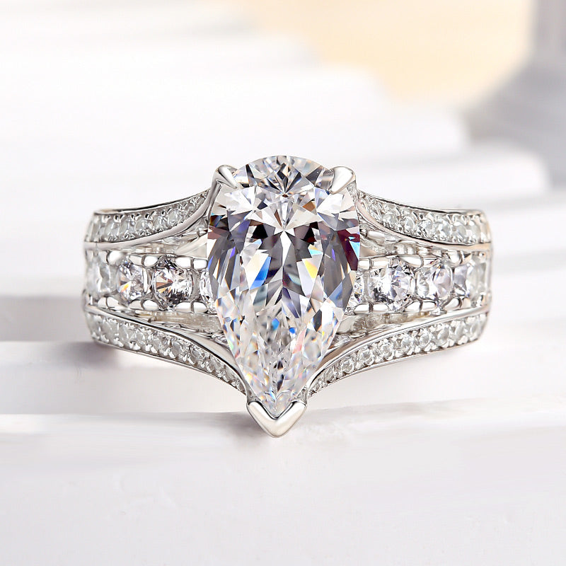 Unique 3 Prong 3.0Ct Pear Cut Engagement Ring