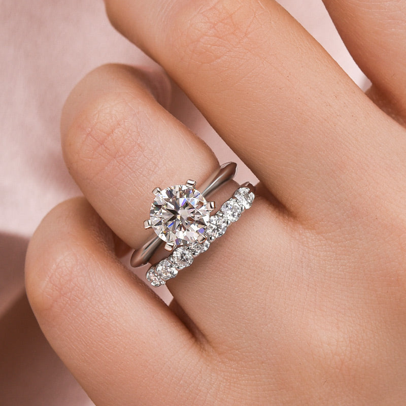 Moissanite 2.0 Carat Round Cut Wedding Ring Set For Women
