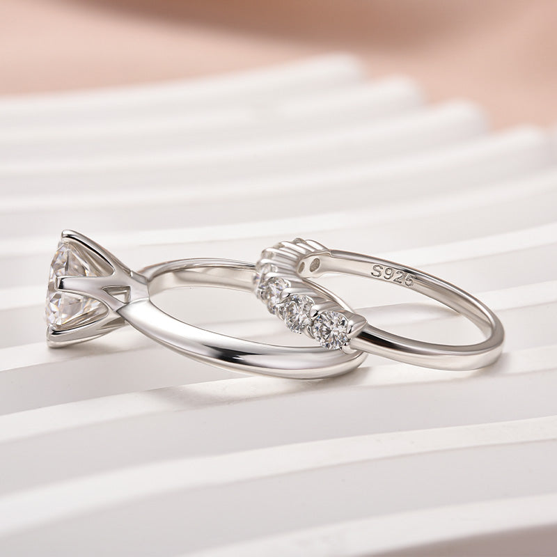Moissanite 2.0 Carat Round Cut Wedding Ring Set For Women