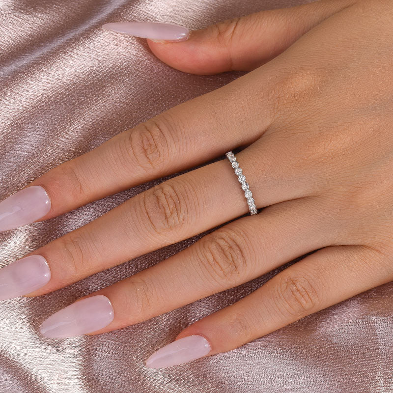 Ahabobo Moissanite 0.5 Ct Round Cut Pave Wedding Band