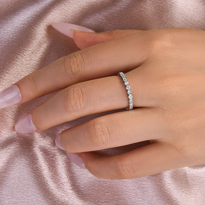 Ahabobo Moissanite 0.5 Ct Round Cut Pave Wedding Band