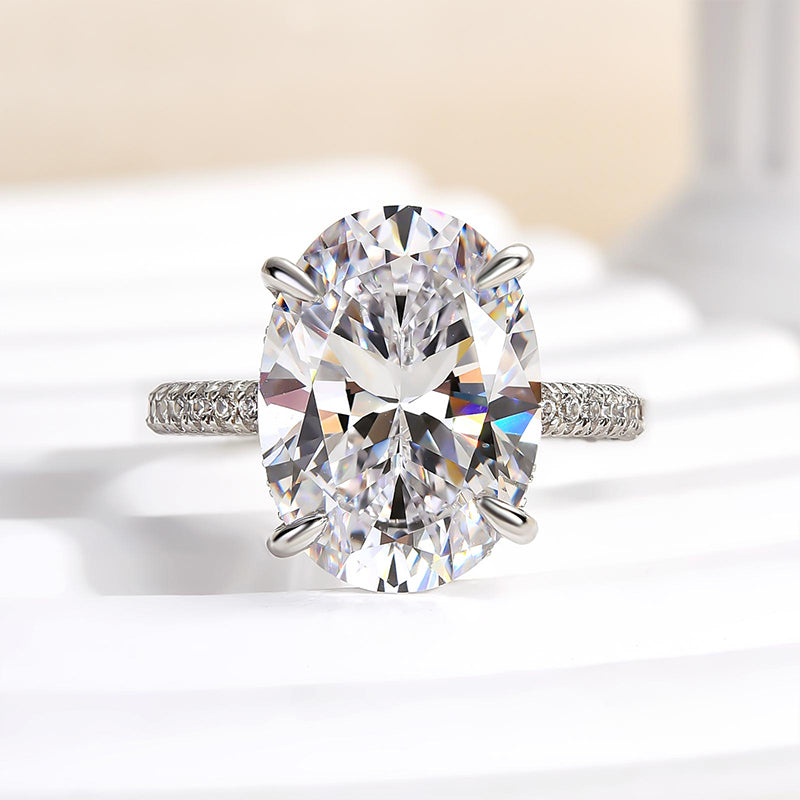 Excellent Oval Cut Sona Simulated Diamond Engagement Ring