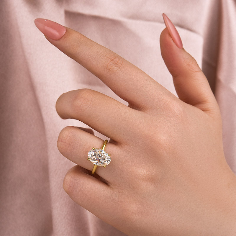 Ahabobo Classic Moissanite 4.0 Carat Oval Cut Engagement Ring