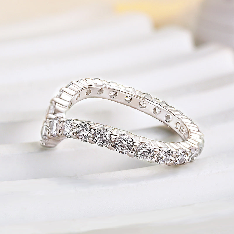 Exclusive V-shaped Design Full Wedding Band