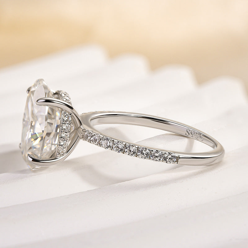 Ahabobo Moissanite 4.0 Carat Oval Cut Engagement Ring In Sterling Silver