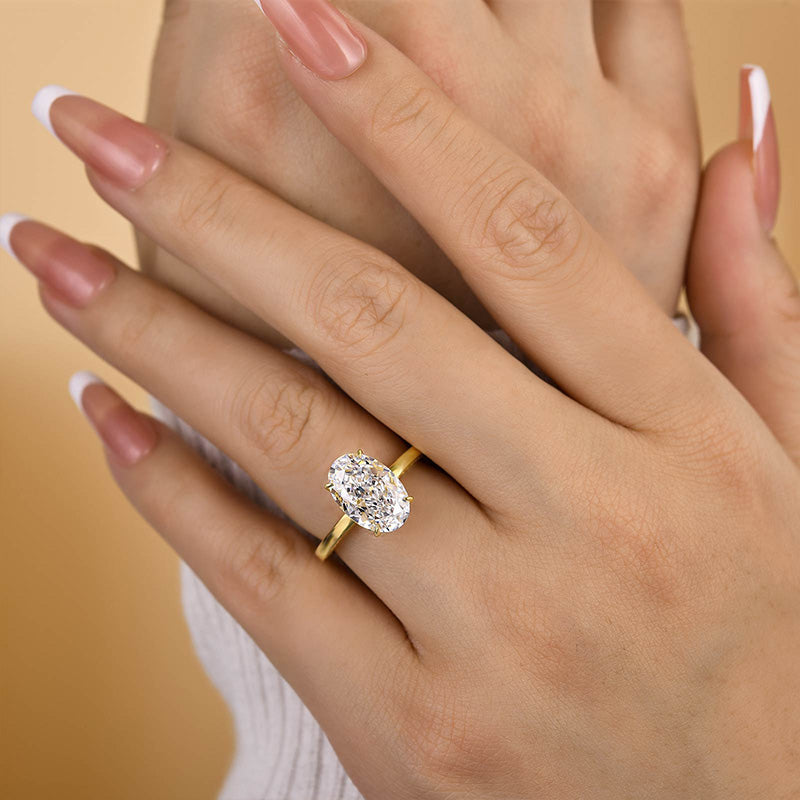 Luxury Yellow Gold Crushed Ice Oval Cut Engagement Ring