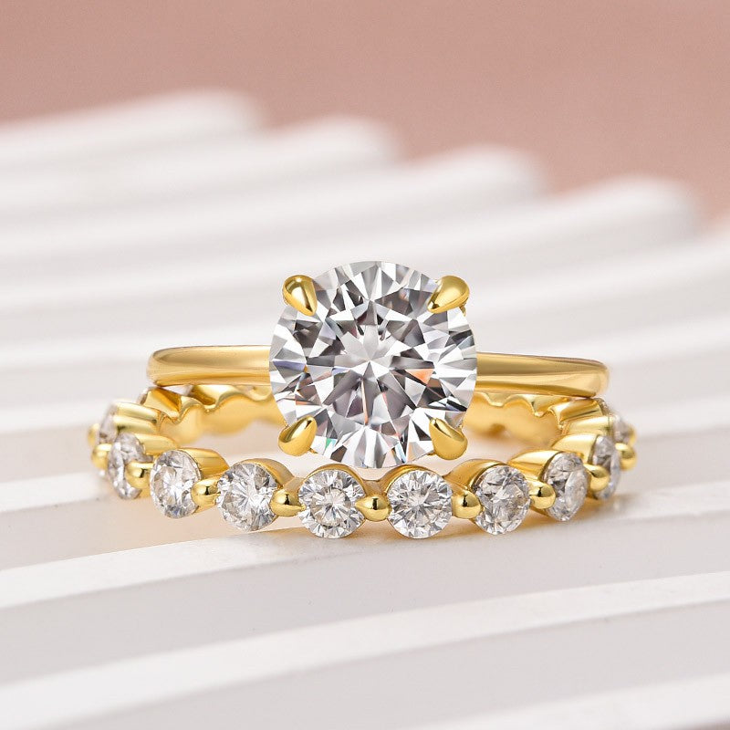 Moissanite 2.0 Ct Solitaire Round Cut Yellow Gold Wedding Ring Set