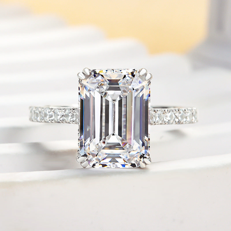 Stunning 4.5 Ct Emerald Cut Engagement Ring
