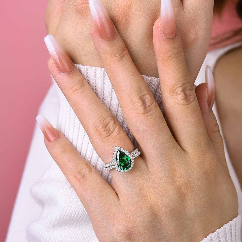 Simple 2.2 Carat Emerald Green Halo Pear Cut Wedding Set In Sterling Silver