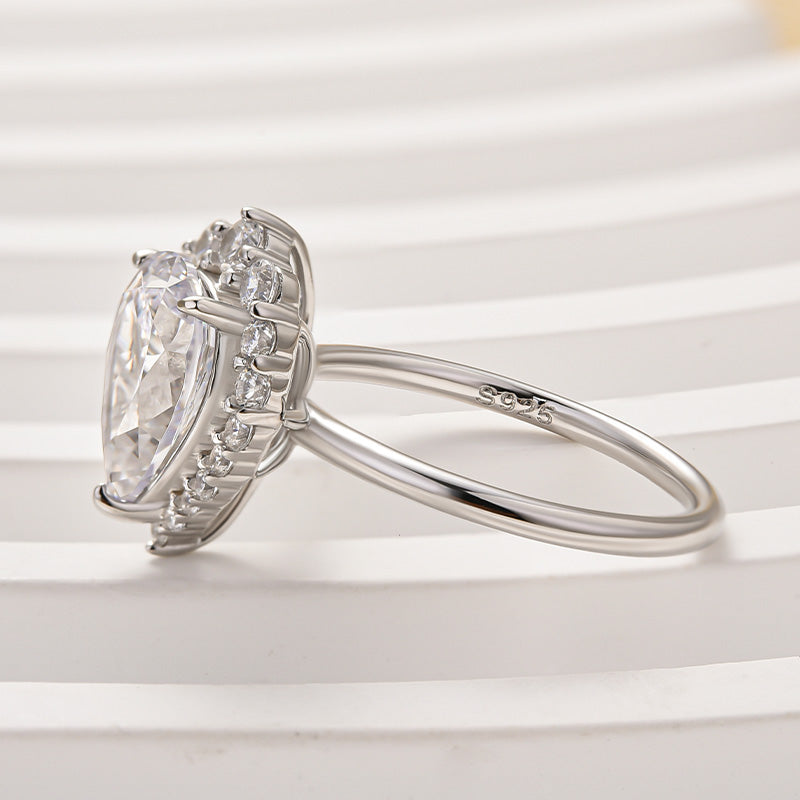 Ahabobo Vintage Halo Pear Cut Travel Ring