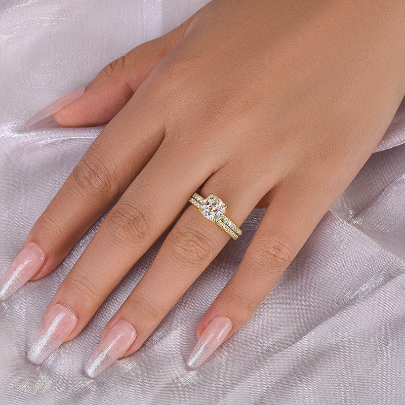 Excellent Cushion Cut Wedding Ring Set For Women In Sterling Silver