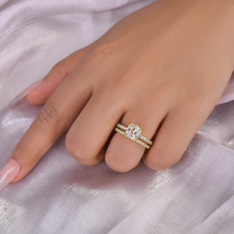 Excellent Cushion Cut Wedding Ring Set For Women In Sterling Silver