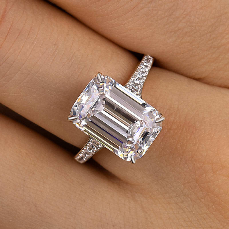 Ahabobo Captivating Emerald Cut Engagement Ring