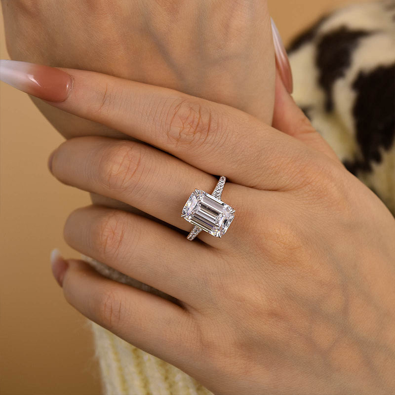 Ahabobo Captivating Emerald Cut Engagement Ring