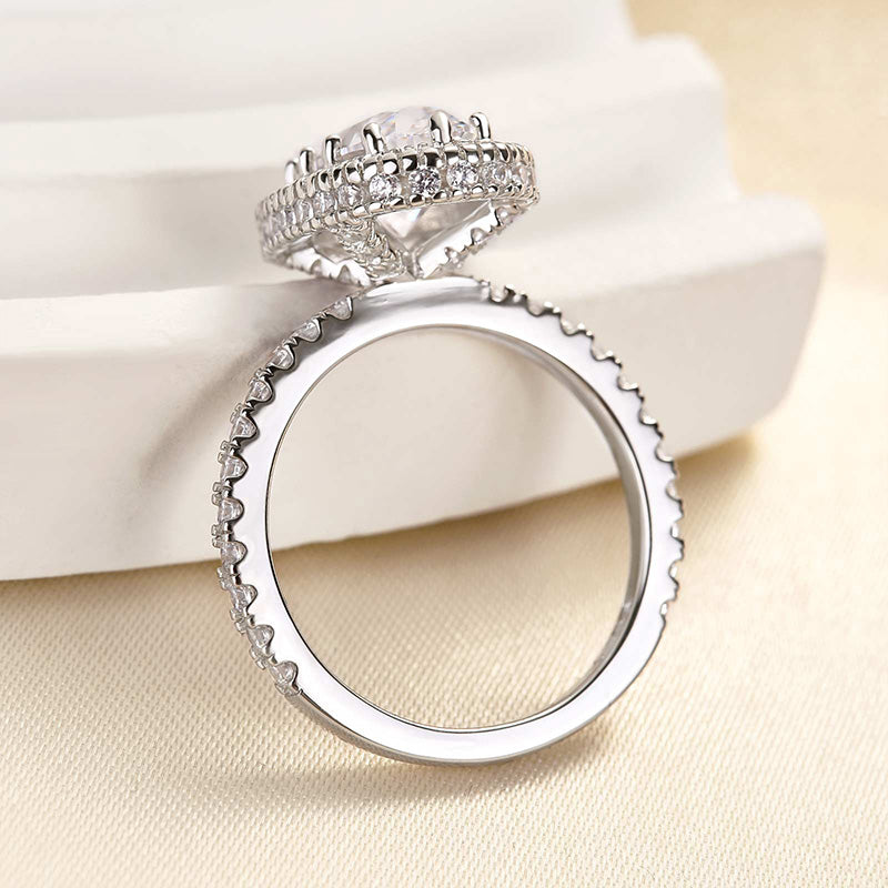 Ahabobo Excellent Halo Oval Cut Engagement Ring