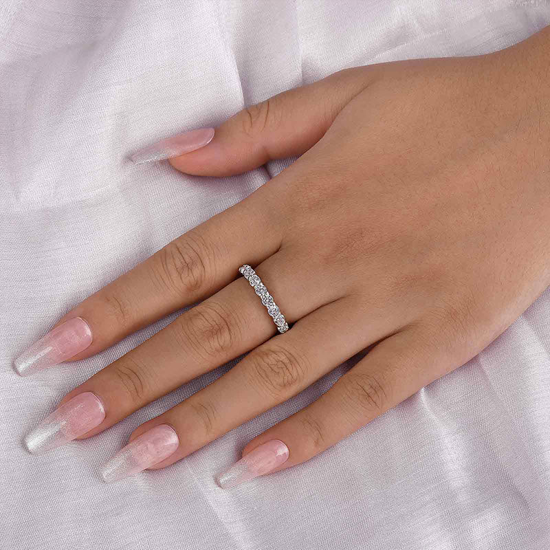 Classic Round Cut Women's Wedding Band In Sterling Silver