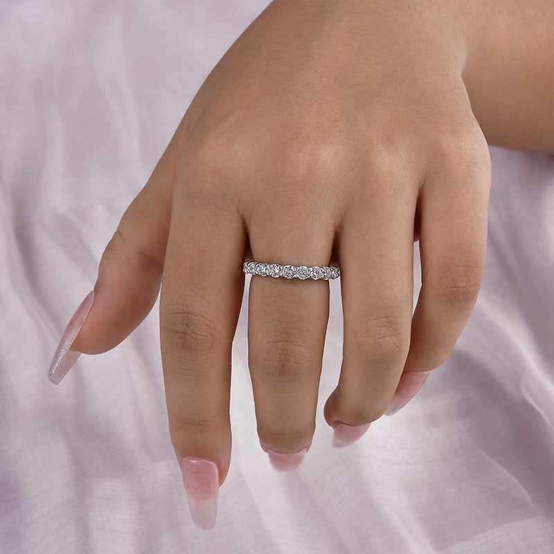 Classic Round Cut Women's Wedding Band In Sterling Silver