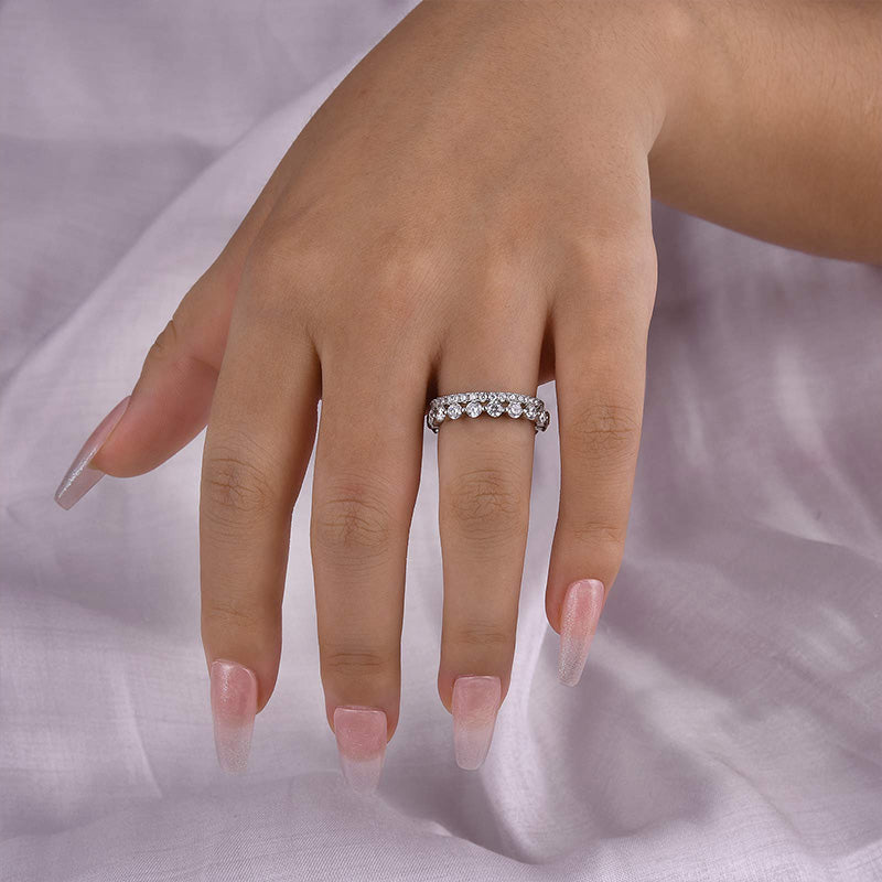 Exquisite Women's Stackable Wedding Band Set In Sterling Silver