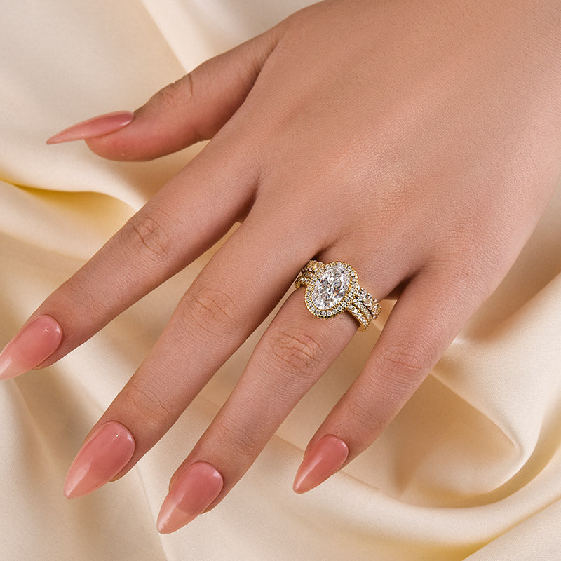 Ahabobo Exclusive Halo Oval Cut 3PC Wedding Set