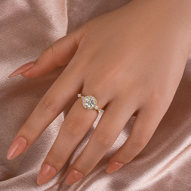 Ahabobo Moissanite 1.0 Ct Halo Round Cut Yellow Gold Promise Ring